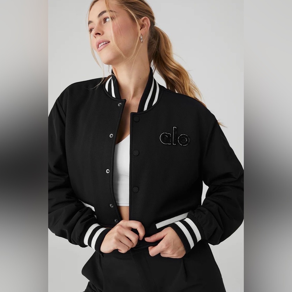 ALO Yoga Cropped G.O.A.T Jacket Women's Black